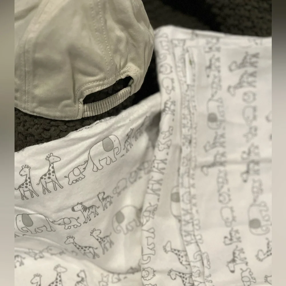 Gymboree neutral cream